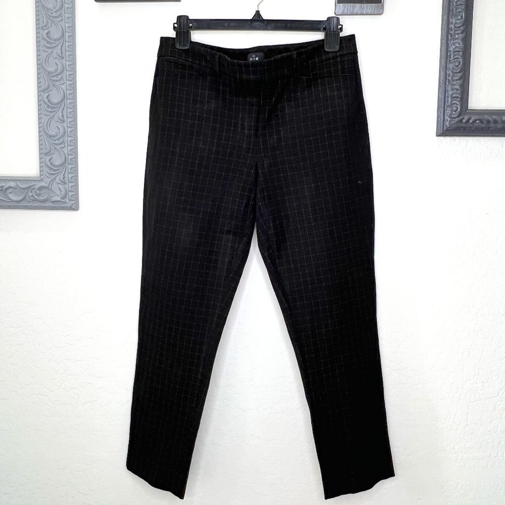 White House Black Market - Lined, Slim Ankle Pant - Size 6